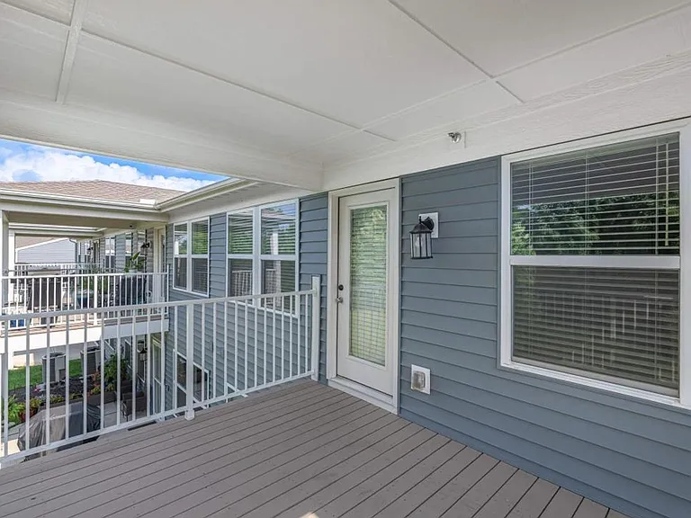 184 Old Pond Rd — Photo 21