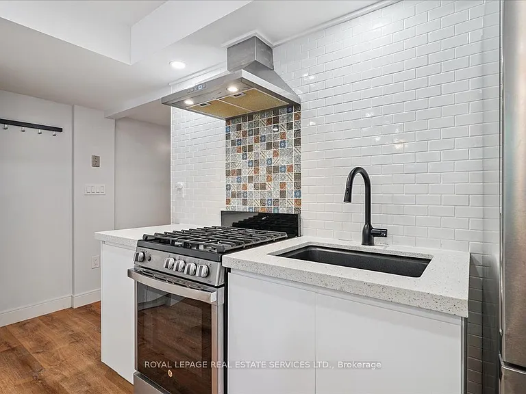 155 Hope St #LOWER — Photo 15