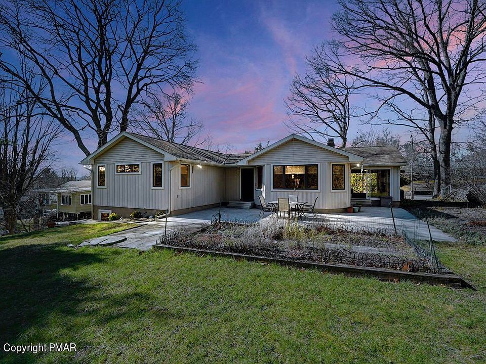 239 E Broad St, East Stroudsburg, PA 18301 Zillow