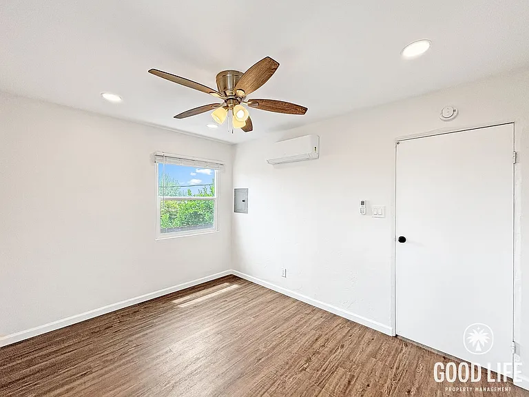 1845 Edgemont St — Photo 8