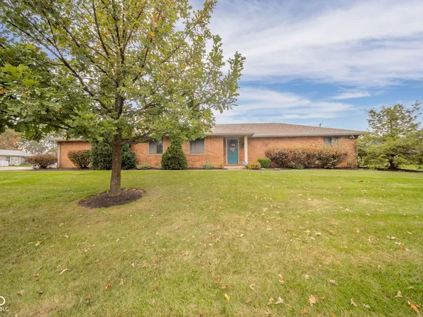 1216 Beechwood Dr, Anderson, IN 46012