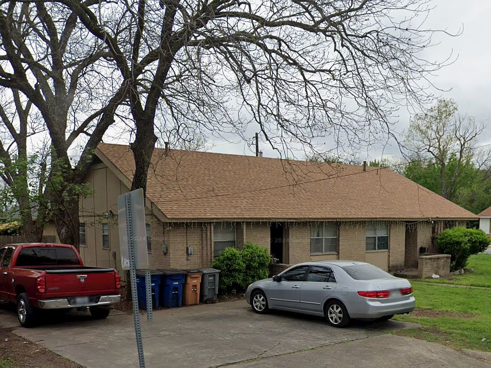 1st image of 101 E Fawnridge Dr
