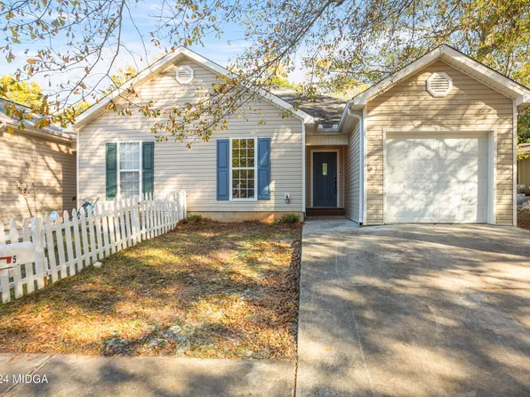 5 Pine Shadow Ct, Centerville, GA 31028