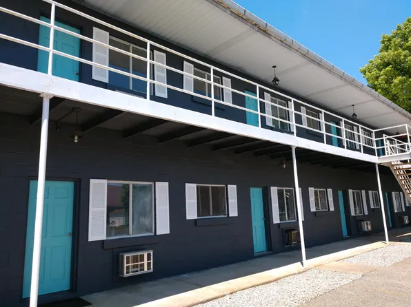 3317 Franklin Ave #12, Point Pleasant, WV 25550