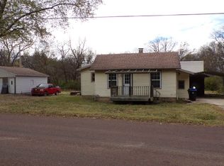 3607 NE Kimbal Rd, Topeka, KS 66617