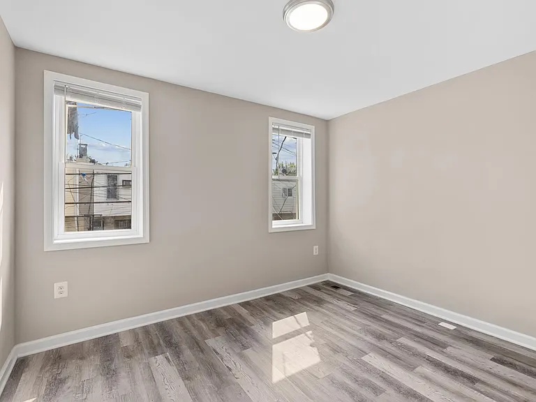 531 N Belnord Ave — Photo 10