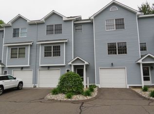 806 Fieldstone Ct #806, Colchester, CT 06415