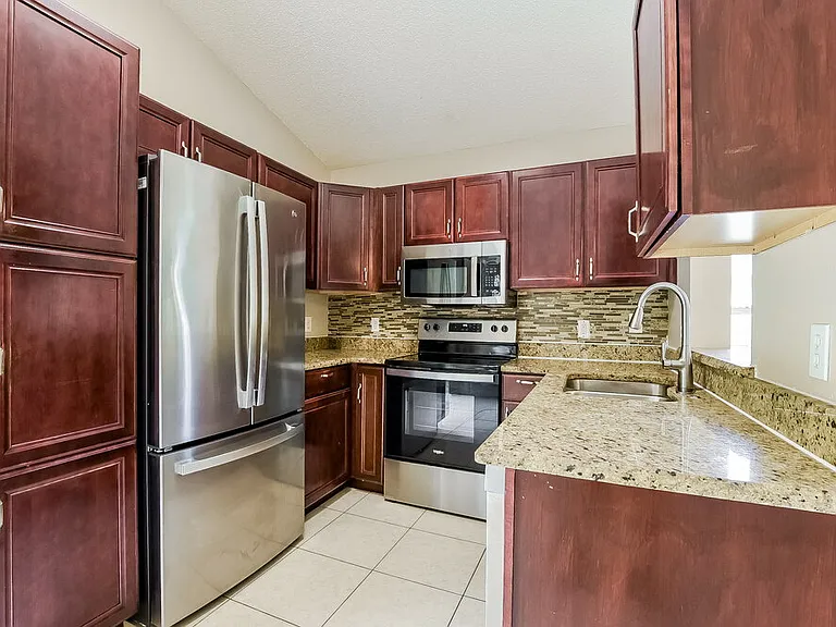 1206 Sheeler Hills Dr — Photo 6