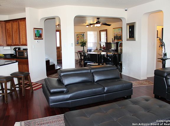 5th image of 7906 Maddie Ln