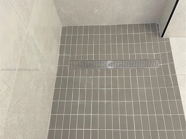 9840 SW 69th Ave — Photo 13