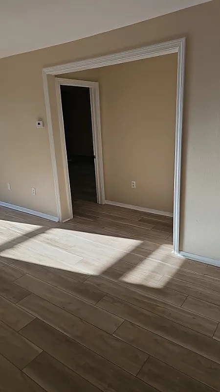 2 bed, 1015 sqft, $2,100 — Photo 3
