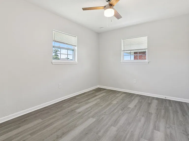 1116 Tallow Tree Ln #9 — Photo 8