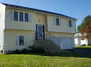 200 Terrace Ave, Pawtucket, RI 02860