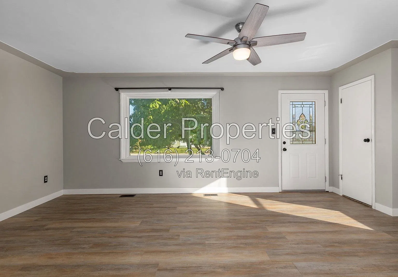 2 bed, 1.0 bath, 864 sqft, $1,600 — Photo 4