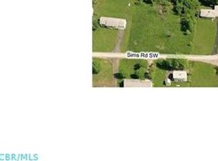 185 Sims Rd SW, Pataskala, OH 43062