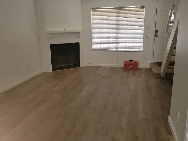 8111 W Wacker Rd #5 — Photo 5