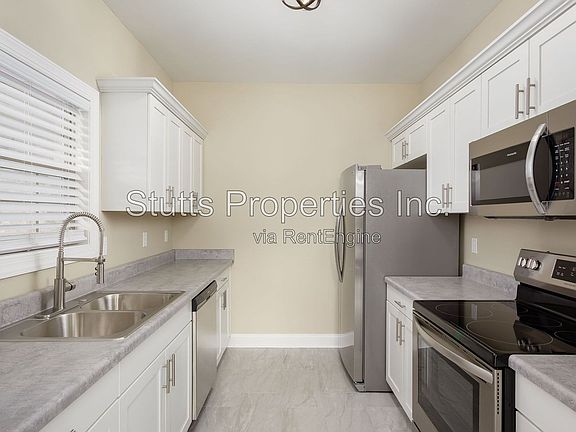2nd image of 216 Bentbrook Dr