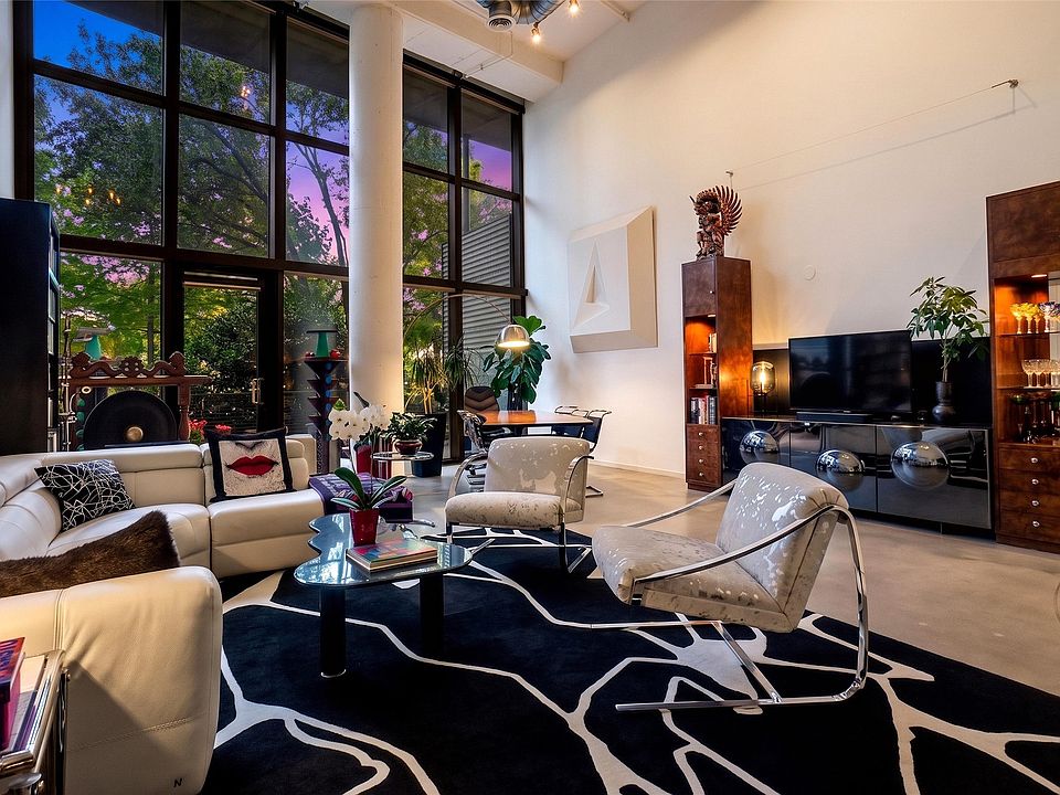 1st image of 3110 Thomas Ave APT 121