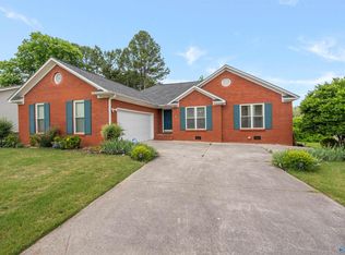 725 Mountain Gap Rd SE, Huntsville, AL 35803