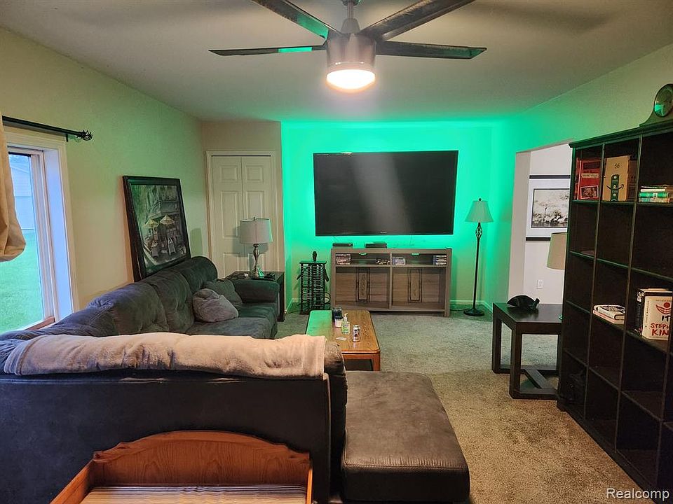 3266 S Belsay Rd, Burton, MI 48519 MLS 20230082435 Zillow