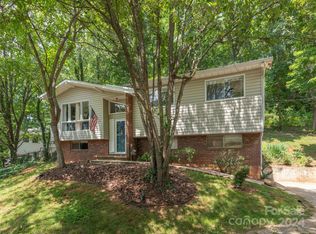 82 Sleepy Hollow Dr, Asheville, NC 28805