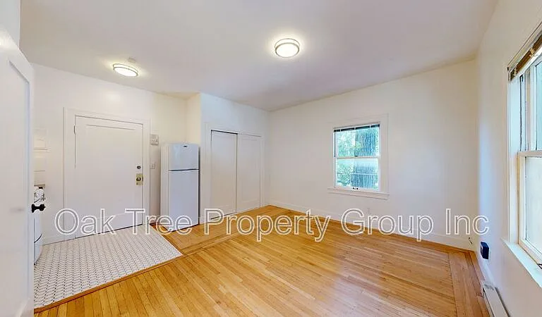 535 41st St #15 — Photo 6