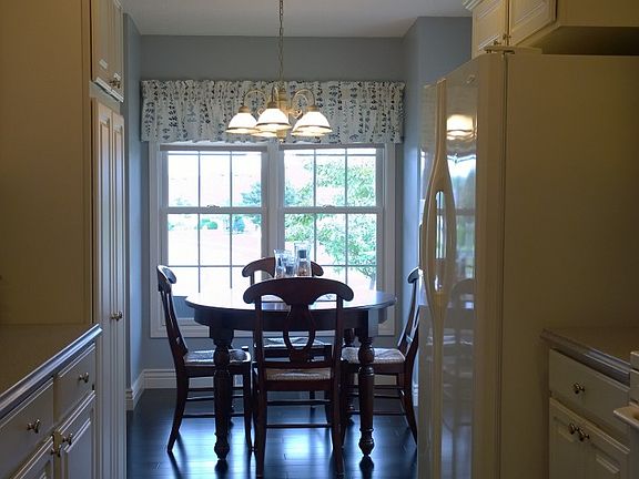 Kitchen w/ bamboo flooring