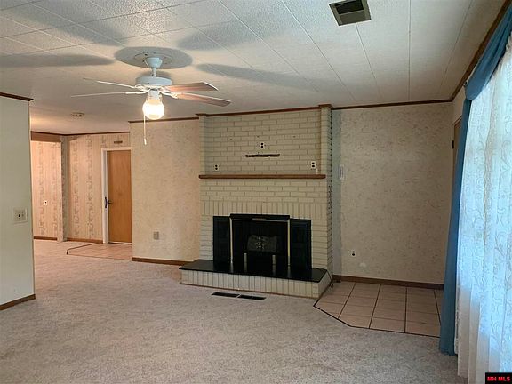 4th image of 2511 Russell Ln