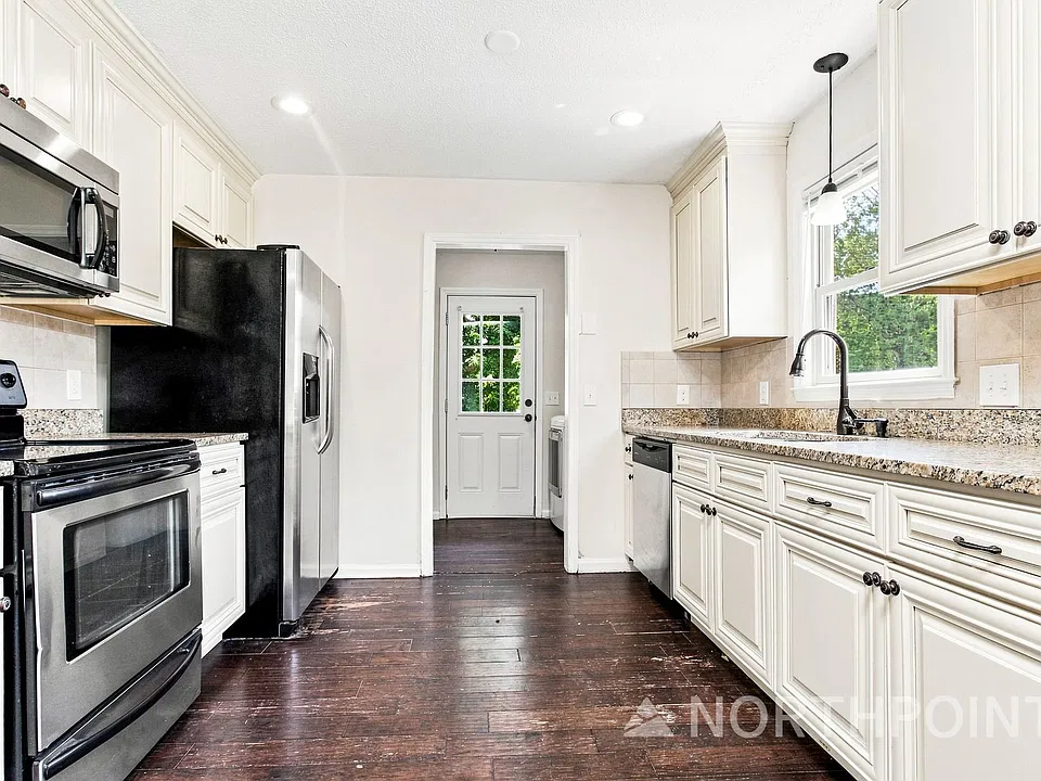 236 Pleasant View Dr