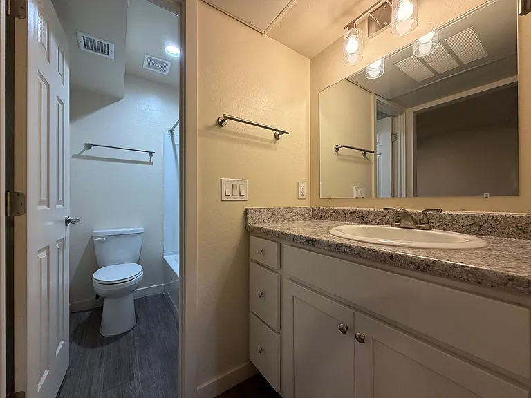 1859 E Broadway Rd #14 — Photo 7