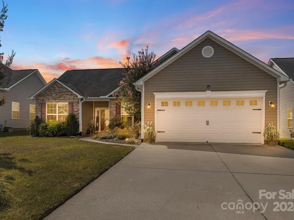 47 W Hiawassee Rd, Fletcher, NC 28732