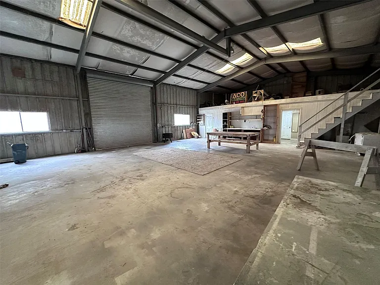 1204 County Road 408 — Photo 15