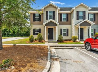 101 W Murrow Ln, Jacksonville, NC 28546
