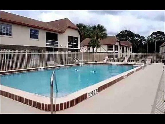 5th image of 3021 Sir Hamilton Cir #125
