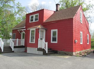 9 Hobson Ln, Saco, ME 04072