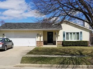 6100 69th St, Kenosha, WI 53142