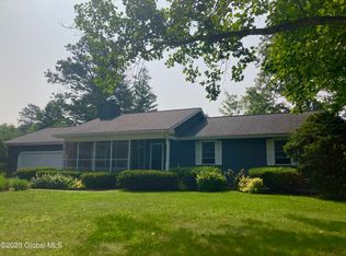 12 Pleasant Ln, Queensbury, NY 12804