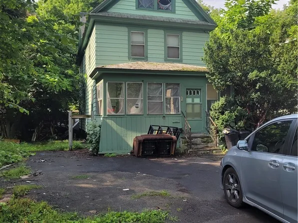 216 Barrett St, Syracuse, NY 13204