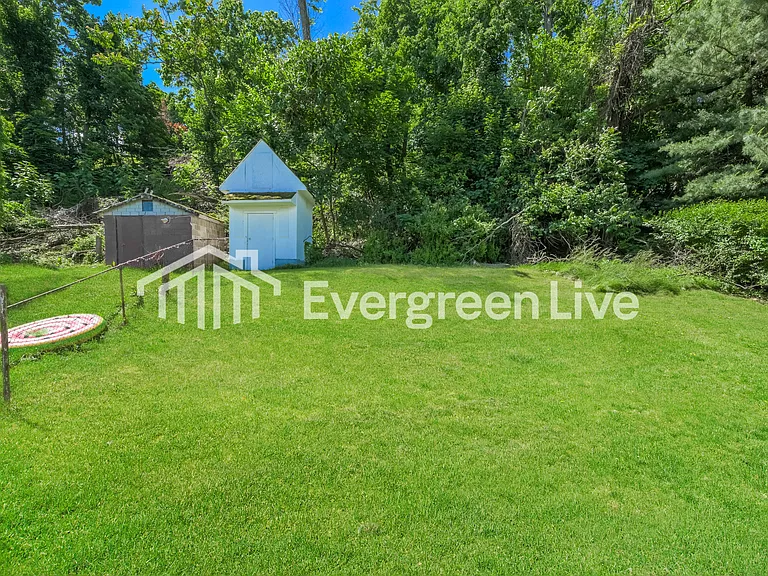 317 Johnston Rd — Photo 15