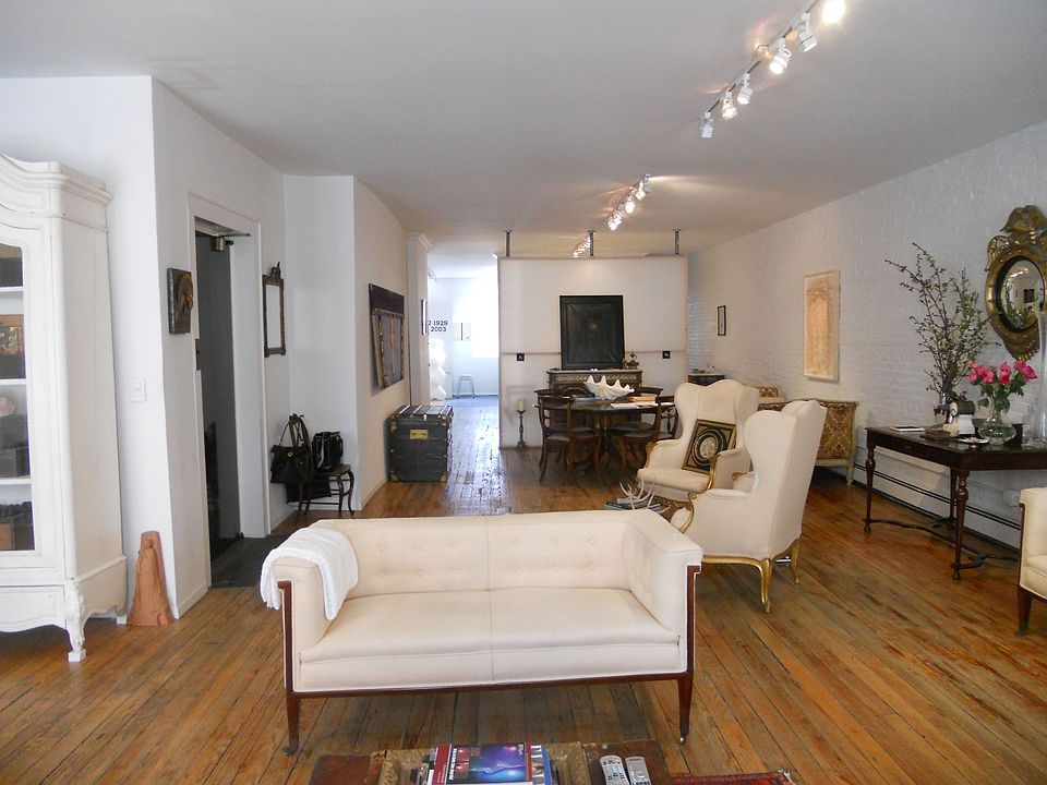 1st image of 156 Chambers St APT 4