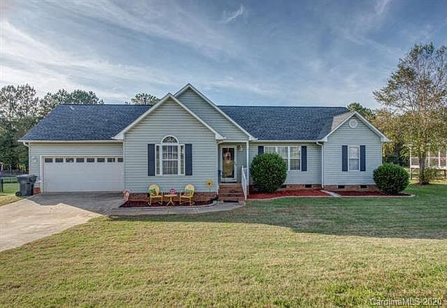 1st image of 107 Summey Barker Dr