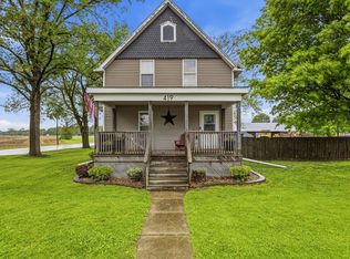 419 S Hamilton St, Mc Lean, IL 61754