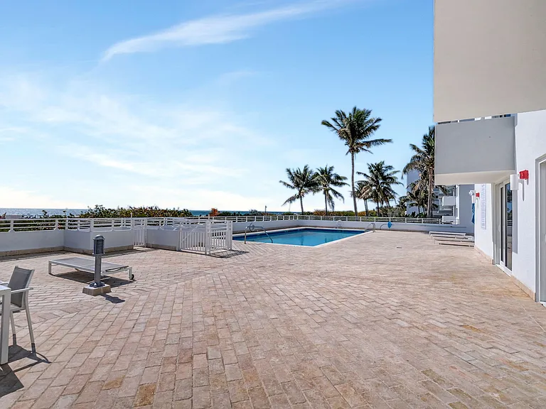 345 Ocean Dr #305 — Photo 20