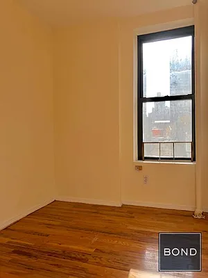 Rented by Bond New York | media 9