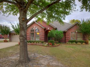 5814 Oak Hollow Pl, Texarkana, AR 71854