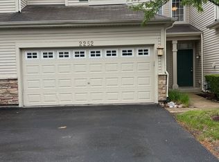 2252 Gallant Fox Cir #2252, Montgomery, IL 60538