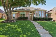 Palisades Dr-S2507-001.jpg
