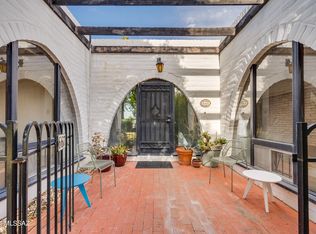 667 W Las Lomitas Rd, Tucson, AZ 85704