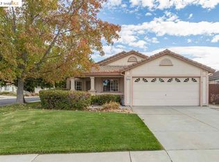 3960 Oak Grove Dr, Oakley, CA 94561