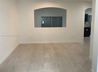 15400 NE 7th Ave, Miami, FL 33162